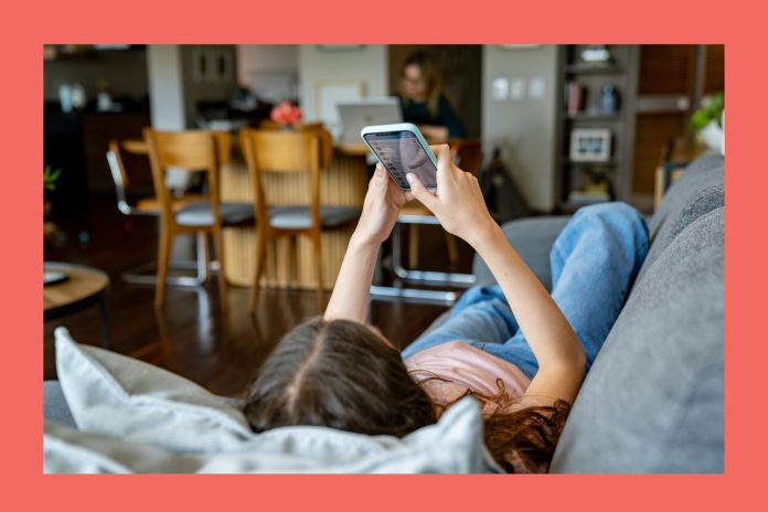 How To Help Your Teen Use Social Media Safely