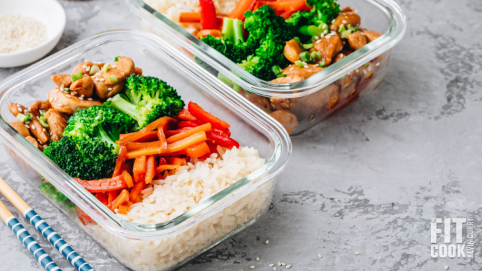 How to Eat Healthy While Traveling - Ideas for Meals