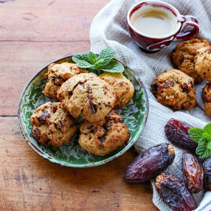 Vegan Dark Chocolate Chip Date Walnut Cookies