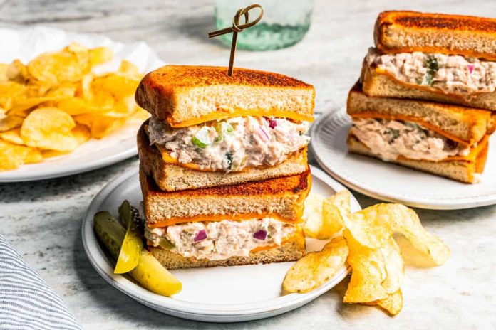 Best 10-Minute Tuna Melt Recipe