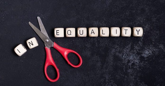 Oral health and socioeconomic inequalities -- Oral Health Foundation