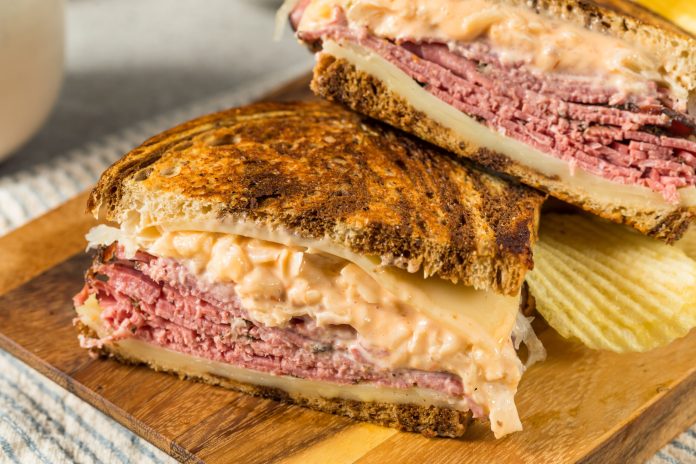 Classic Reuben Sandwich - SHK