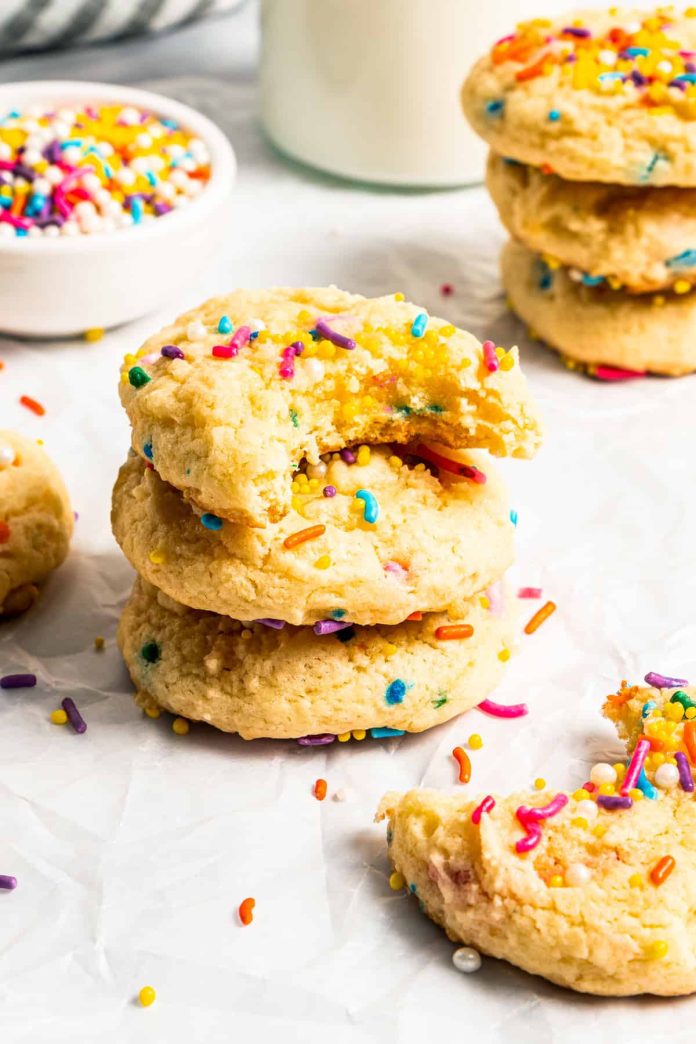Funfetti Cake Mix Cookies | Diethood