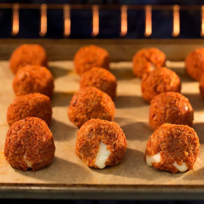 Quinoa Pizza Bites - Cheesy & Delicious, Healthy Recipe!