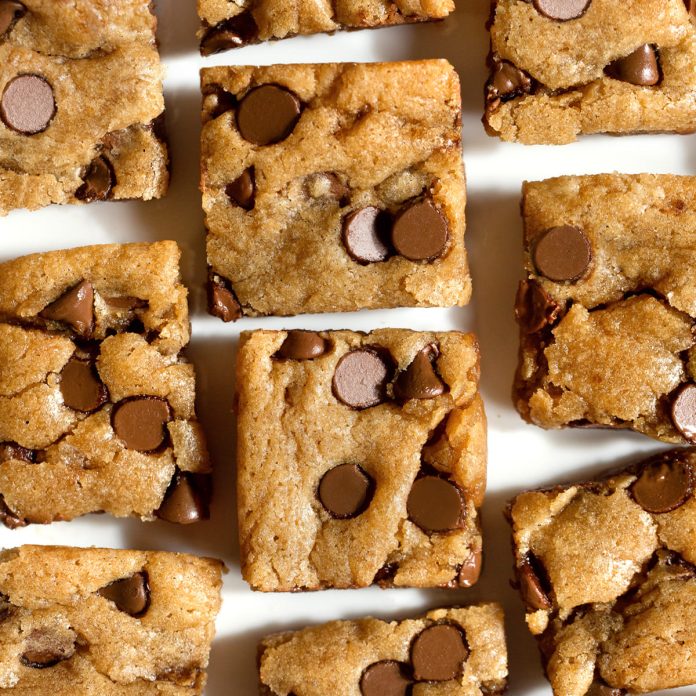 Vegan Blondies - The Best Recipe (+ Non Vegan Approved)
