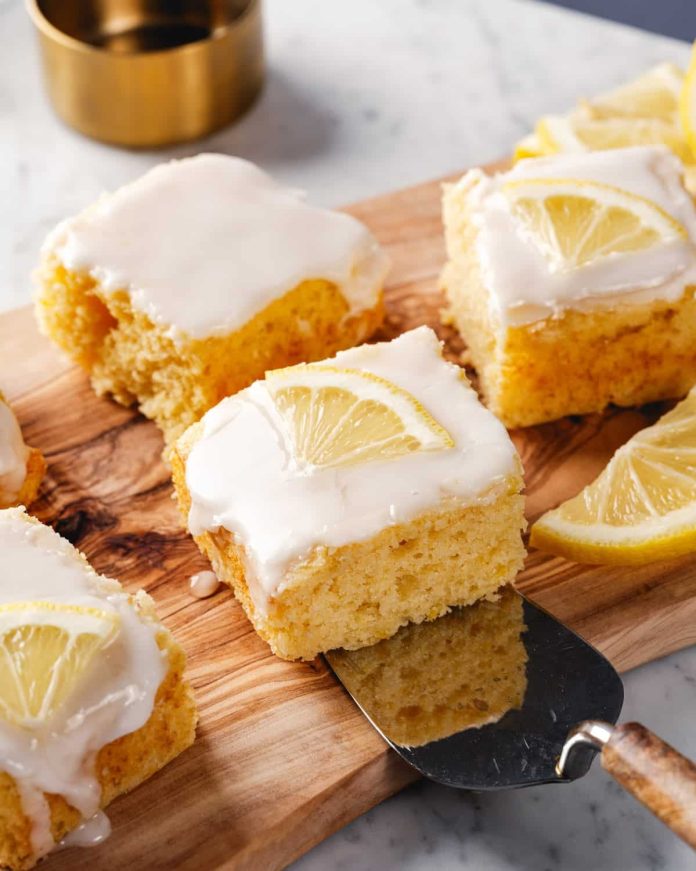 Easy Glazed Lemon Cake
