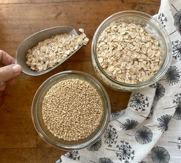 How to Use Oats + Top 5 Oat Recipes
