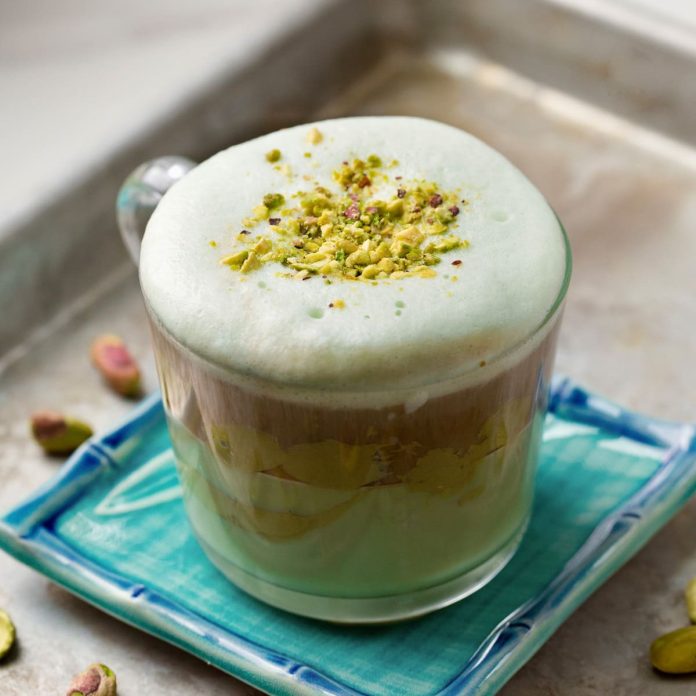 Pistachio Latte Recipe - Just 4 ingredients (+ VIDEO)